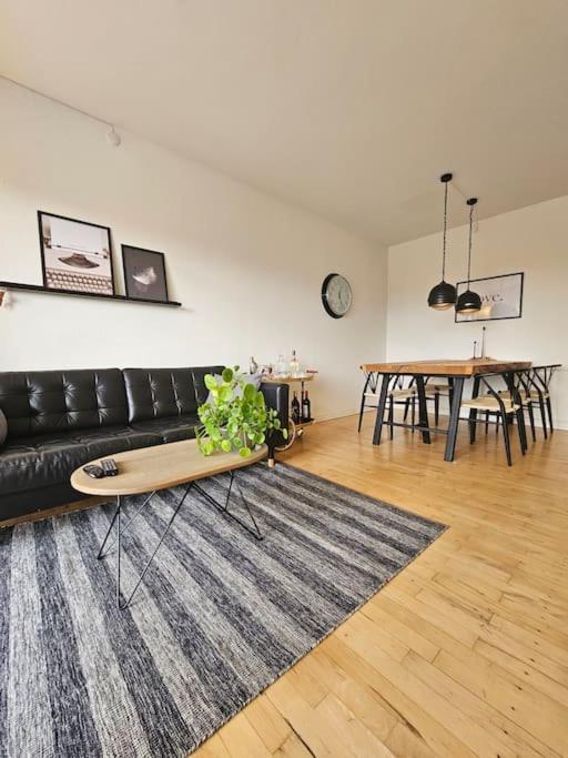 Lejlighed Med Altan Og Gratis Parkering Aalborg Exterior photo