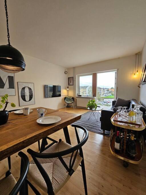 Lejlighed Med Altan Og Gratis Parkering Aalborg Exterior photo